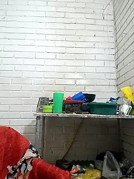 Snapshot of valeriaswang_Lucas chatting on 03-18-26, 11:02 valeriaswang Lucas online show from 03-18-26, 11:02