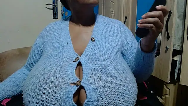 CUTEFIRMMELONSS online show from 07-16-26, 04:35