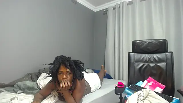 Shaniko89 online show from 05-10-26, 01:49