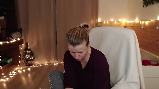 Snapshot of Exponent_5 chatting on 01-01-25, 03:34 Exponent 5 online show from 01-01-25, 03:34