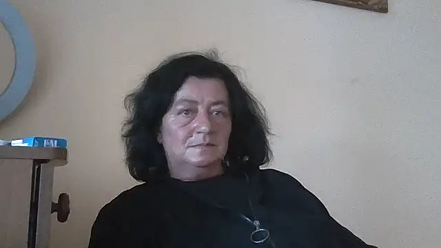 GypsiQueen2 online show from 06-13-26, 05:22