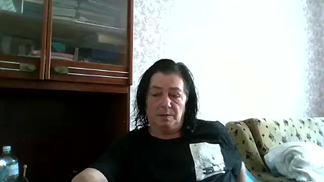GypsiQueen2 online show from 06-30-26, 07:53