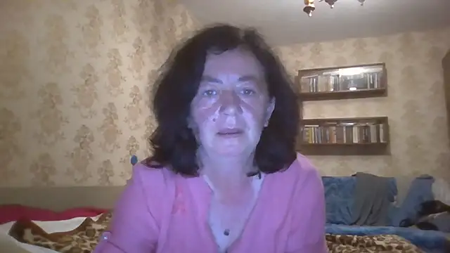 GypsiQueen2 online show from 07-18-26, 08:01