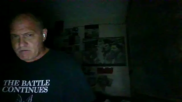 Snapshot of Gerbil8823 chatting on 07-10-26, 08:29 Gerbil8823 online show from 07-10-26, 08:29