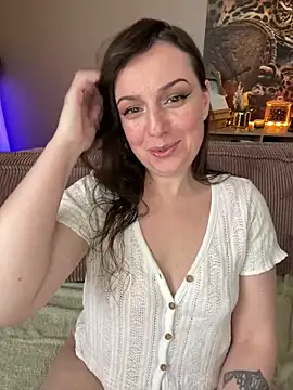 hades4ness online show from 04-10-26, 01:49