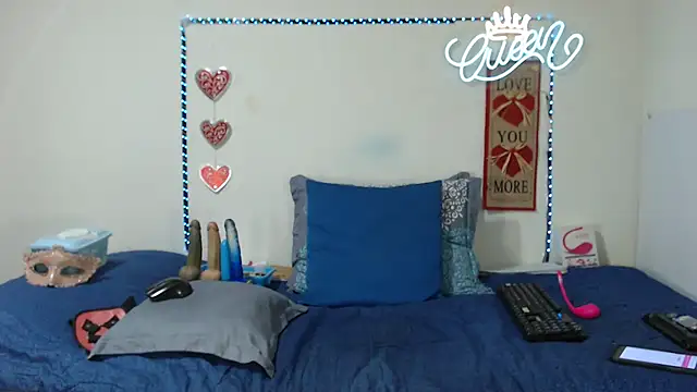 Snapshot of loquitaqueen011 chatting on 01-05-26, 08:12 loquitaqueen011 online show from 01-05-26, 08:12