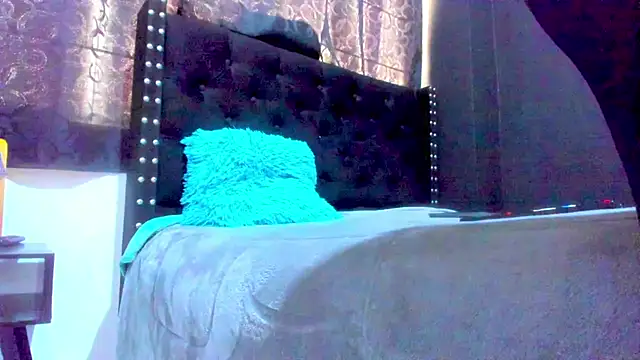 amareto queen online show from 02-15-26, 07:21