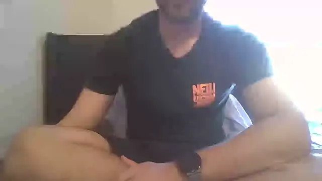 Snapshot of Hotboyo01 chatting on 02-16-25, 08:22 Hotboyo01 online show from 02-16-25, 08:22