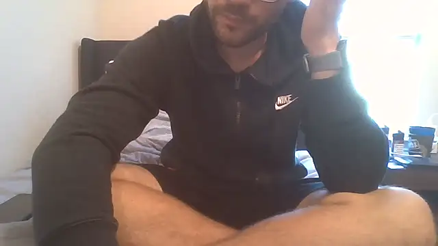 Snapshot of Hotboyo01 chatting on 02-17-25, 06:48 Hotboyo01 online show from 02-17-25, 06:48