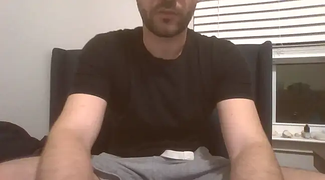 Snapshot of Hotboyo01 chatting on 02-22-25, 02:39 Hotboyo01 online show from 02-22-25, 02:39