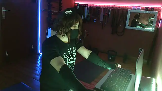 Snapshot of Ginny-the-bdsm-nympho chatting on 04-30-26, 05:41 Ginny-the-bdsm-nympho online show from 04-30-26, 05:41