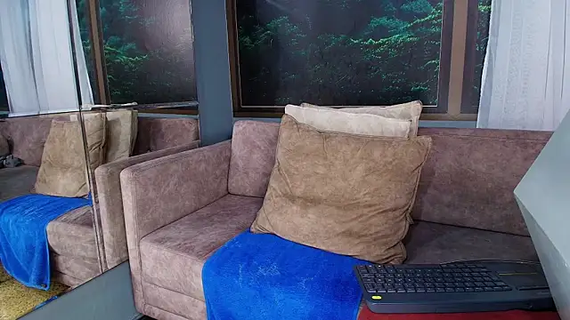 Snapshot of JONAS_SMITH_ chatting on 02-26-25, 08:44 JONAS SMITH online show from 02-26-25, 08:44