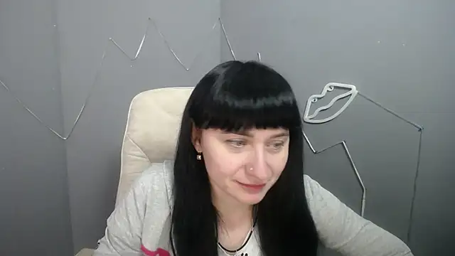 Snapshot of NinaFlawlees chatting on 04-10-26, 12:10 NinaFlawlees online show from 04-10-26, 12:10