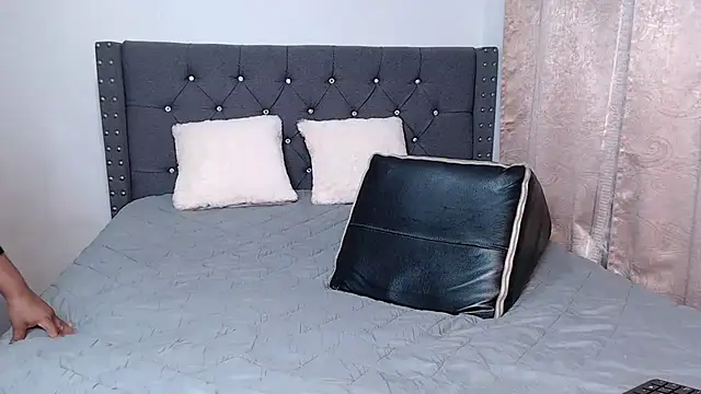 CanndyBrunett online show from 02-21-26, 06:47