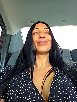 Snapshot of LeticiaWoods chatting on 06-12-26, 11:31 LeticiaWoods online show from 06-12-26, 11:31