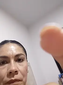 JennyRouse01 online show from 12-17-25, 12:27