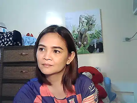 Kisses-13 online show from 04-14-26, 01:39