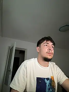 Snapshot of cristianr18 chatting on 07-14-26, 05:29 cristianr18 online show from 07-14-26, 05:29