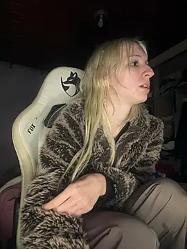 bunnydark00 online show from 07-11-26, 03:31