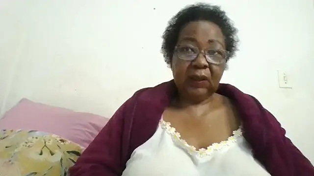 Snapshot of KinkyRicoSaisyours chatting on 06-17-26, 05:54 KinkyRicoSaisyours online show from 06-17-26, 05:54