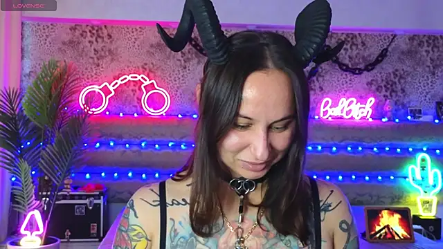Cool Freak  online show from 05-22-26, 10:10