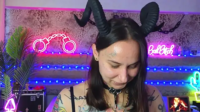 Cool Freak  online show from 05-24-26, 10:09