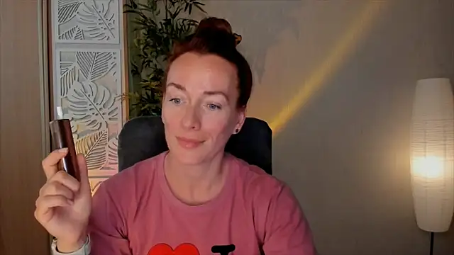 Snapshot of RebeccaMartinez chatting on 07-19-26, 10:52 RebeccaMartinez online show from 07-19-26, 10:52