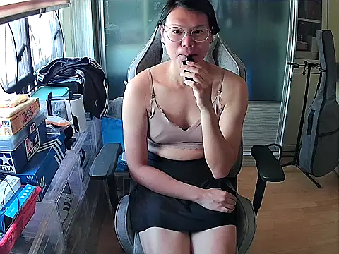 swimsuitloves online show from 06-13-26, 04:43