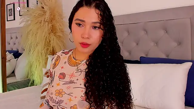 Snapshot of susan_cute198 chatting on 04-18-26, 08:31 susan cute198 online show from 04-18-26, 08:31