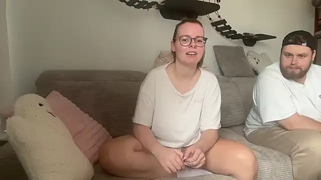 LucyFoxLulu online show from 07-04-26, 02:34