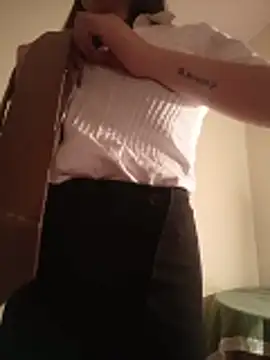 AmazingFuckCam online show from 05-16-26, 08:07
