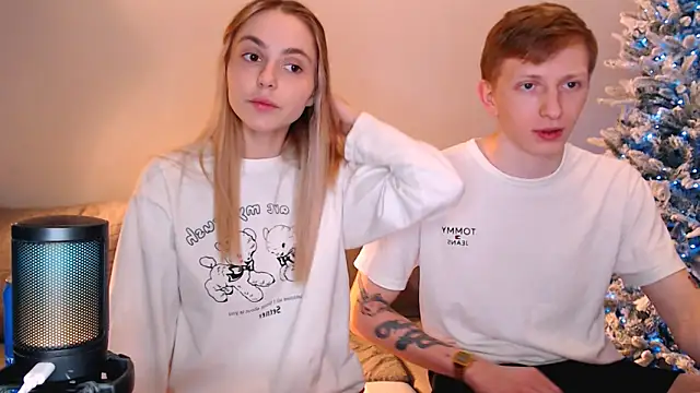 juliaanddima online show from 12-22-25, 10:18