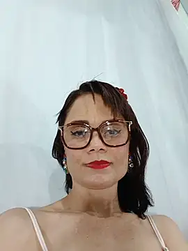 Snapshot of Meganlola chatting on 07-31-26, 02:05 Meganlola online show from 07-31-26, 02:05