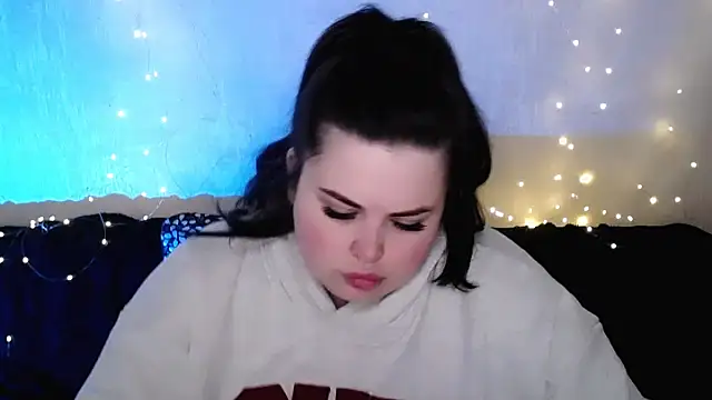 Emily Mo online show from 03-07-26, 06:54