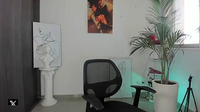 liah v online show from 01-22-25, 07:45