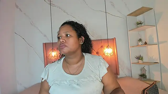 Belle Brunette online show from 12-05-25, 08:38