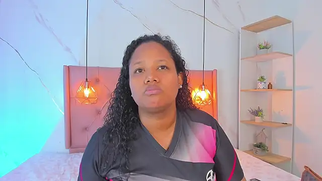 Belle Brunette online show from 12-15-25, 08:46