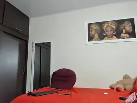 Snapshot of megan-hotxx chatting on 02-14-26, 12:57 megan-hotxx online show from 02-14-26, 12:57