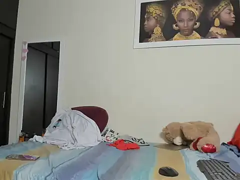 Snapshot of megan-hotxx chatting on 03-14-26, 10:32 megan-hotxx online show from 03-14-26, 10:32