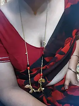 Snapshot of tuttifrutti17 chatting on 05-30-26, 05:54 tuttifrutti17 online show from 05-30-26, 05:54