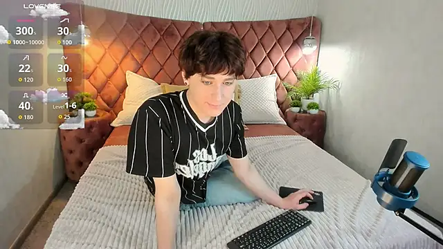  YummyTony  online show from 02-02-26, 11:20