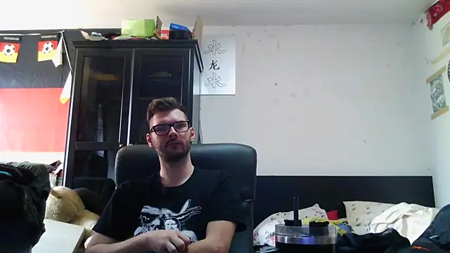 Die-geile-Sau online show from 04-15-26, 12:45