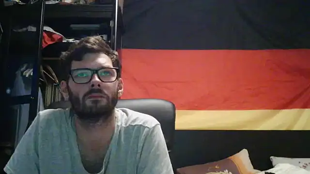 Snapshot of Die-geile-Sau chatting on 06-27-26, 07:41 Die-geile-Sau online show from 06-27-26, 07:41