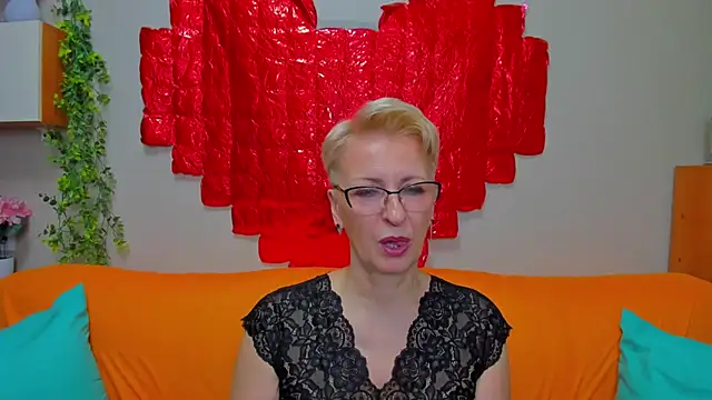 iamyourdream89 online show from 03-09-26, 03:49