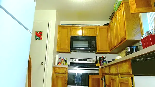 DiamondMonroeXo online show from 04-16-26, 04:52