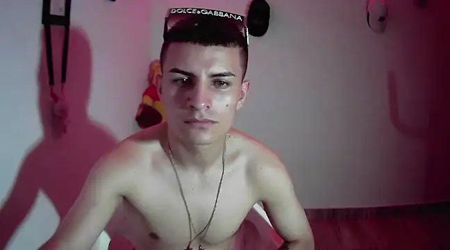 Snapshot of SHAT_SEX chatting on 12-26-24, 11:57 SHAT SEX online show from 12-26-24, 11:57