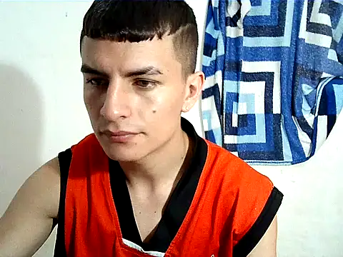 Snapshot of SHAT_SEX chatting on 10-16-25, 01:56 SHAT SEX online show from 10-16-25, 01:56