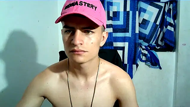 Snapshot of SHAT_SEX chatting on 11-11-25, 04:40 SHAT SEX online show from 11-11-25, 04:40