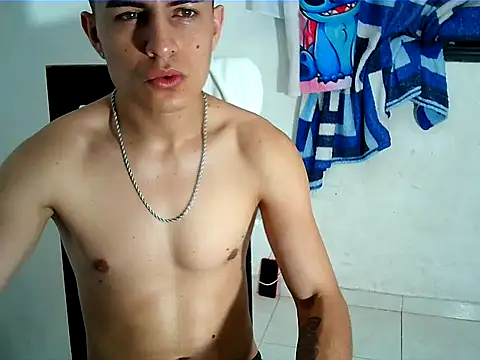 Snapshot of SHAT_SEX chatting on 12-15-25, 01:59 SHAT SEX online show from 12-15-25, 01:59