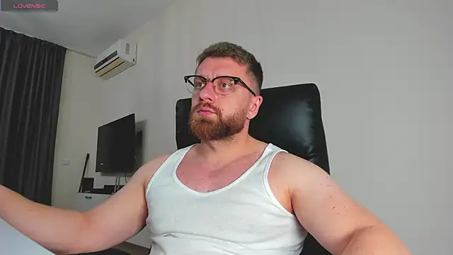 Snapshot of Findom_guy chatting on 03-09-26, 11:03 Findom guy online show from 03-09-26, 11:03